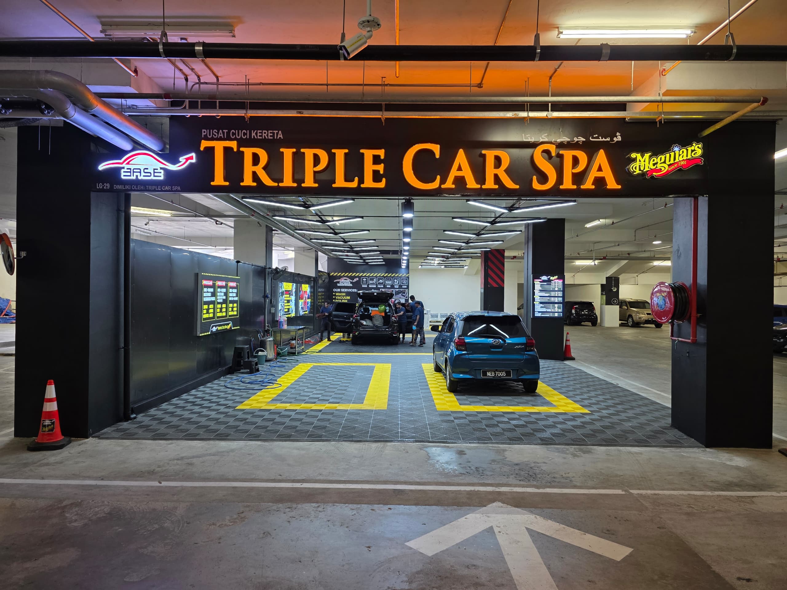 Triple Car Spa